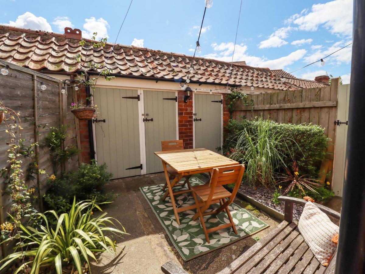 The Cottage 16 Northside Patrington ภายนอก รูปภาพ